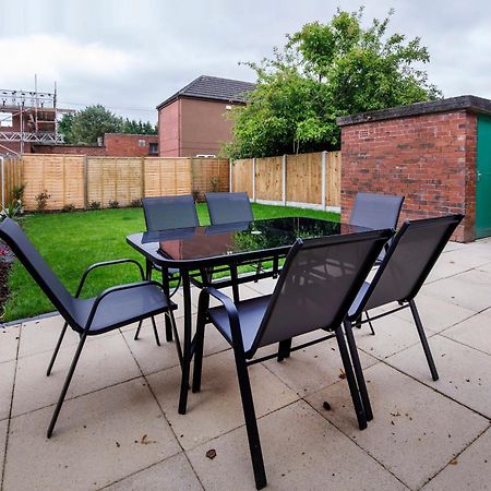 The Burton York 3 Bedroom House Sleeps 6 エクステリア 写真
